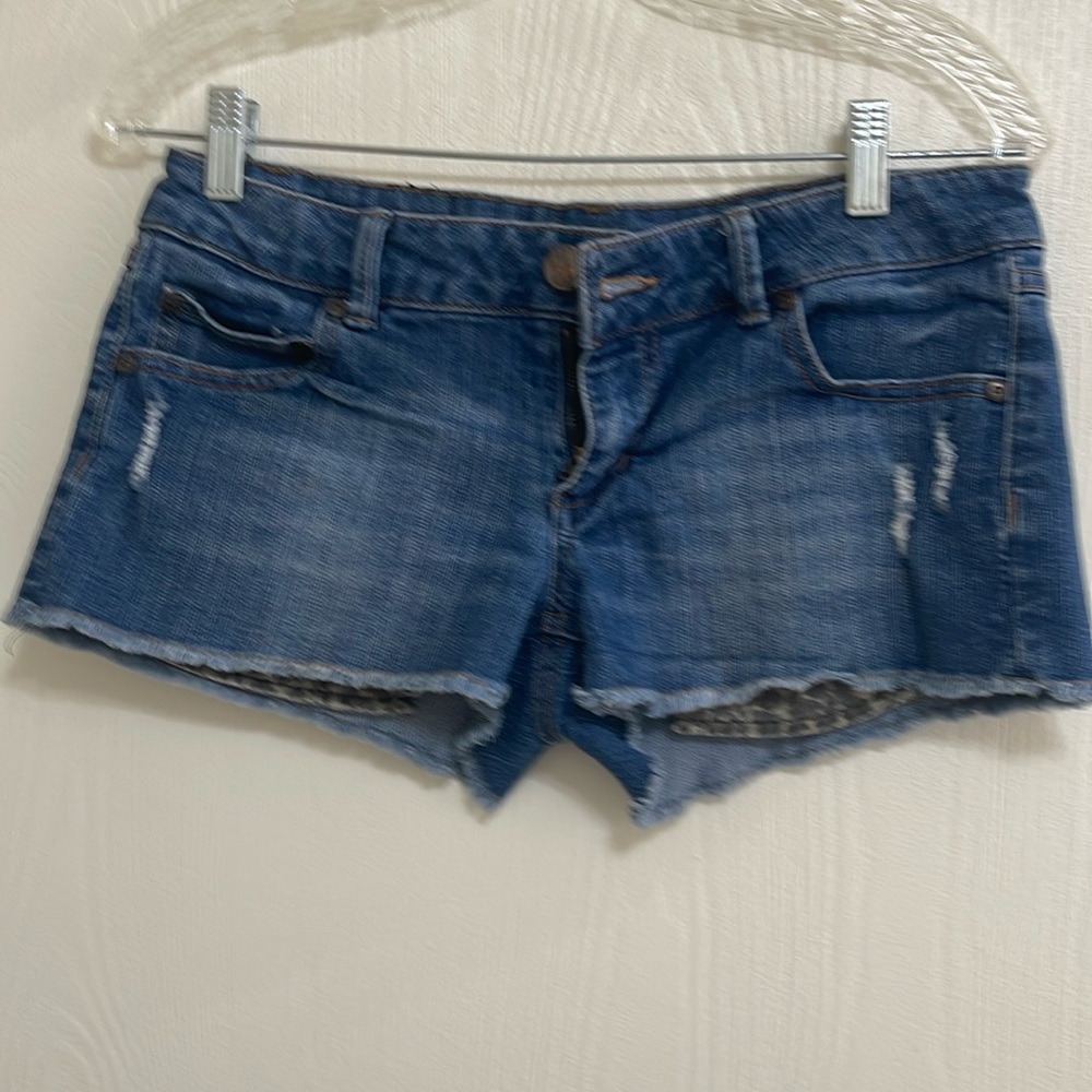 CP JEANS shorts size 7 Denim distressed shorts